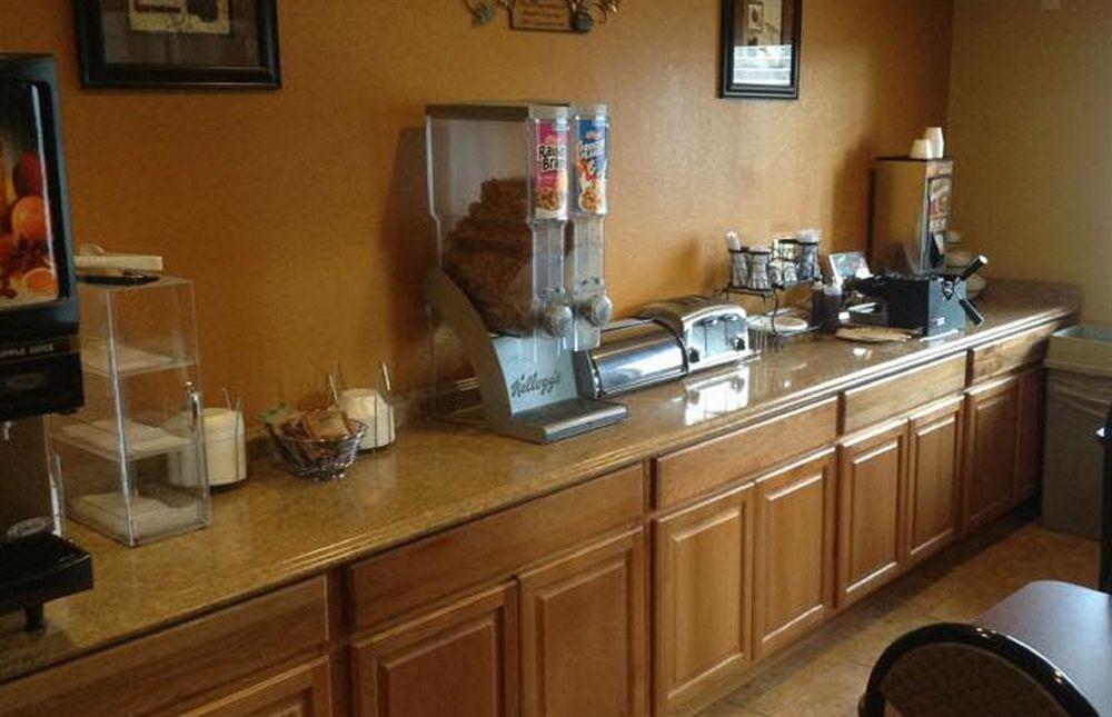 Econo Lodge Inn & Suites Albuquerque East I-40 Eubank Exit Extérieur photo