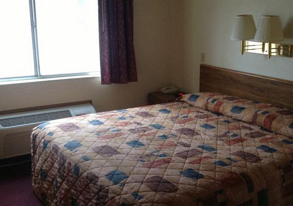 Econo Lodge Inn & Suites Albuquerque East I-40 Eubank Exit Extérieur photo